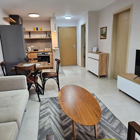 Alex'S Apartment Дуррес Экстерьер фото