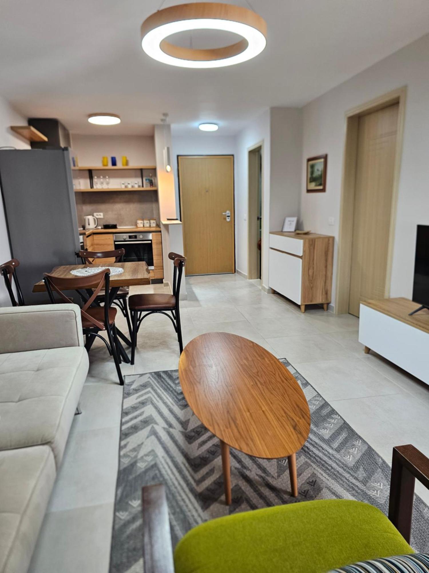 Alex'S Apartment Дуррес Экстерьер фото