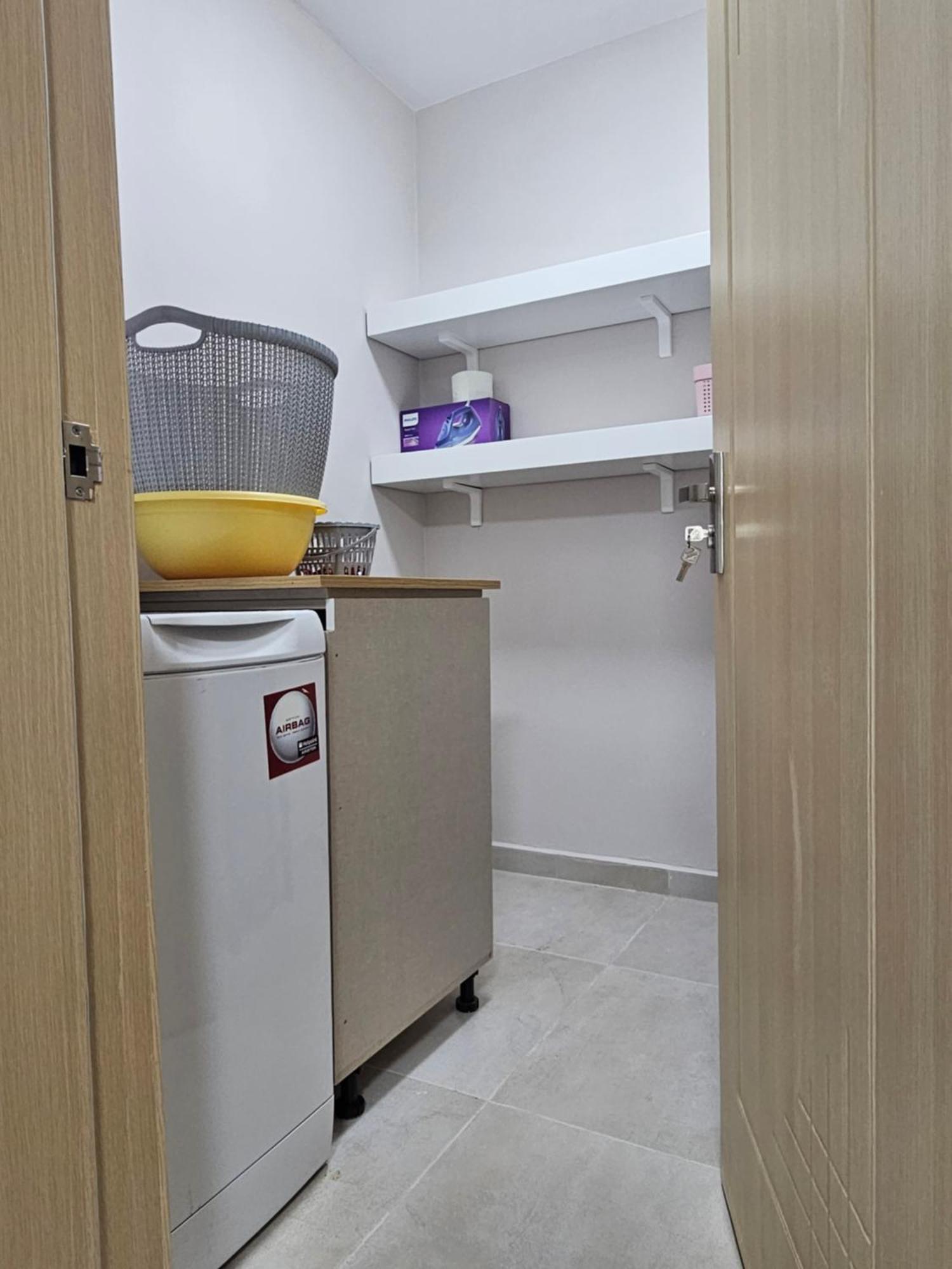 Alex'S Apartment Дуррес Экстерьер фото