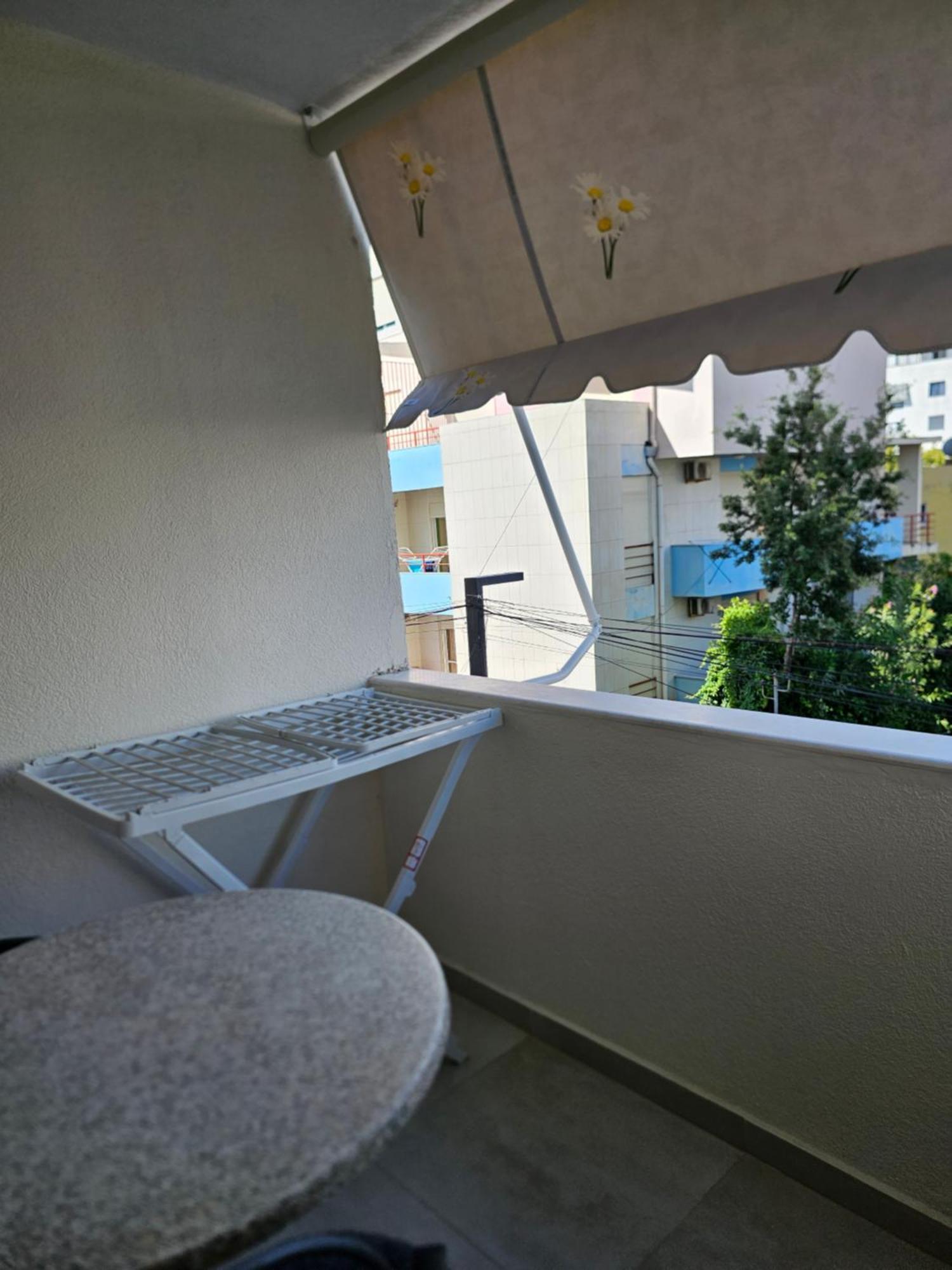 Alex'S Apartment Дуррес Экстерьер фото